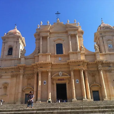 Love At First Sight Noto Exterior photo