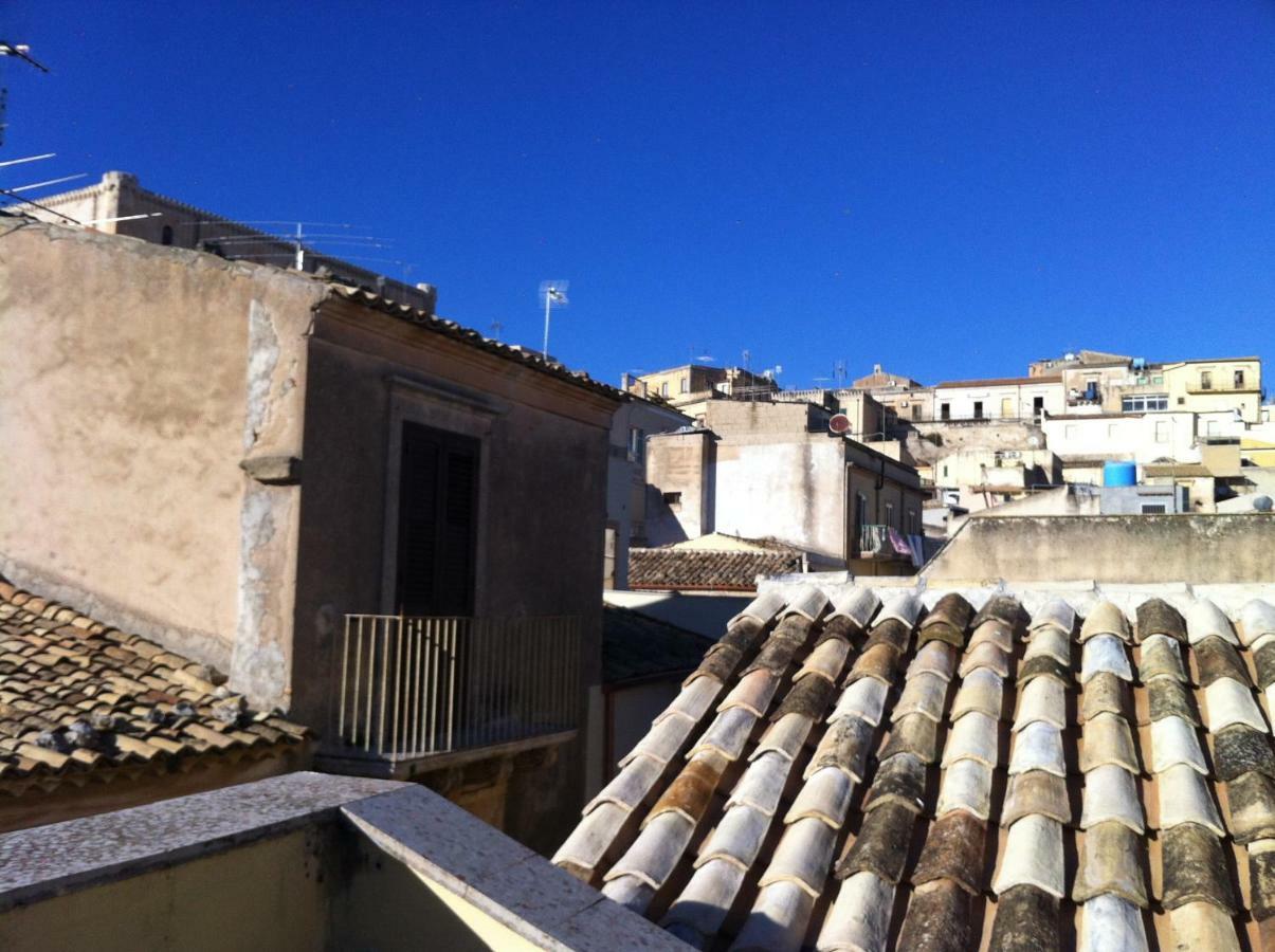 At First Sight Noto